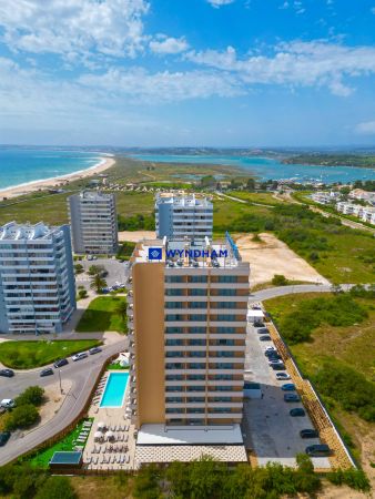 Saturday Buffet Brunch - Wyndham Residences Alvor Beach