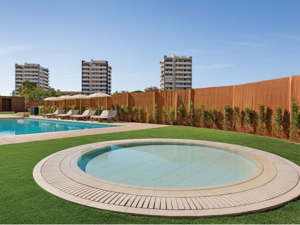 Hotel with pool for Children